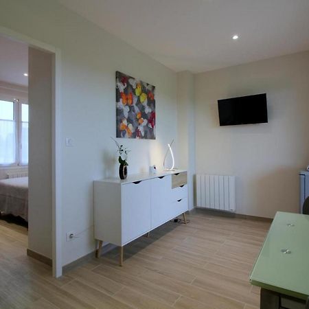 Bed and Breakfast Les Raisins Du Bonheur Puisseguin Zewnętrze zdjęcie