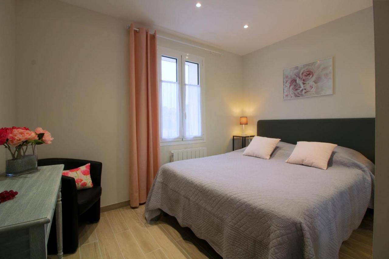 Bed and Breakfast Les Raisins Du Bonheur Puisseguin Zewnętrze zdjęcie